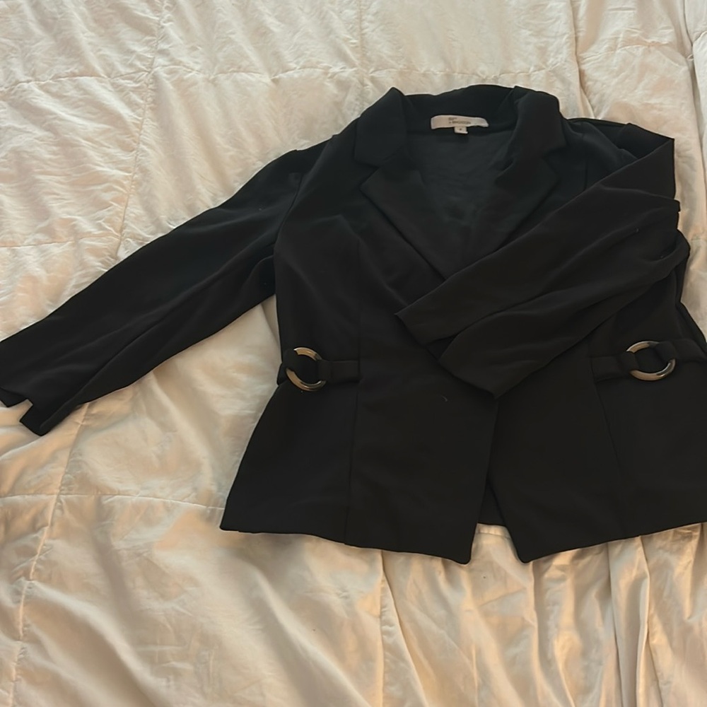 Black blazer quarter length sleeves tortoise shell embellishments